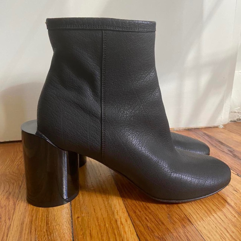 Margiela architectural cylindrical block heel boots 37